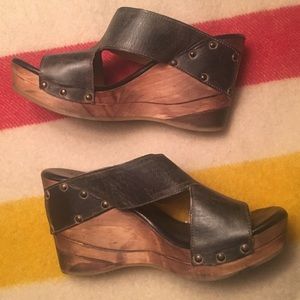 BED|STU - Black Leather Wooden Wedges